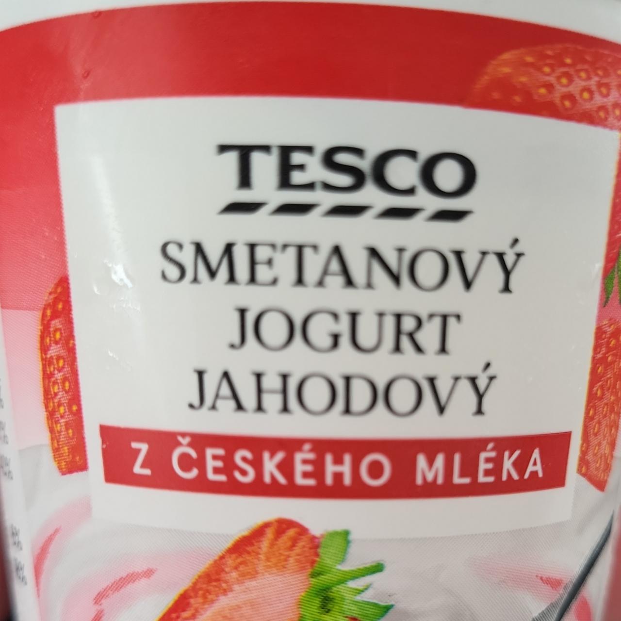 Fotografie - Tesco smetanový jogurt jahodový