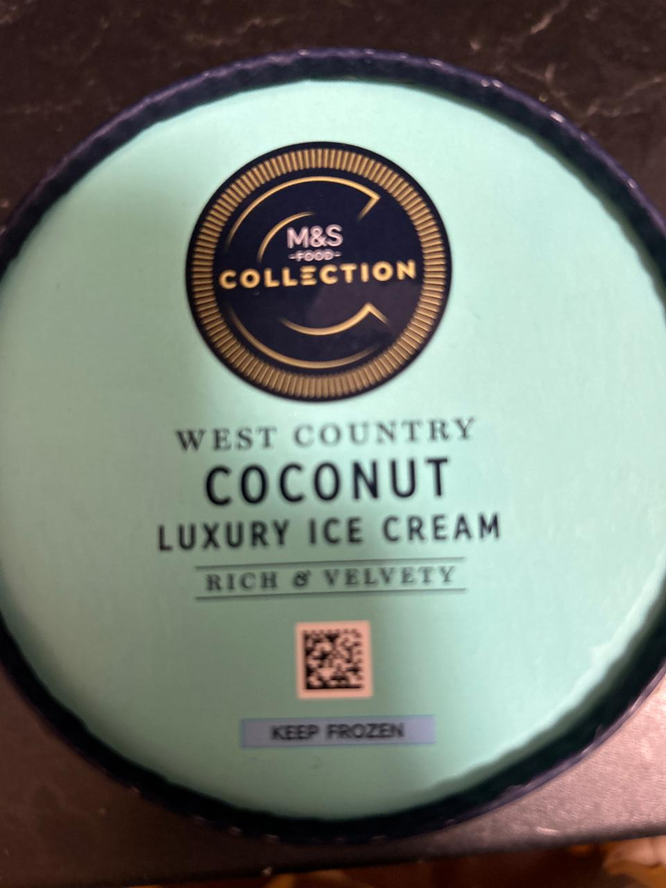 Fotografie - colection coconut ice cream M&S Food