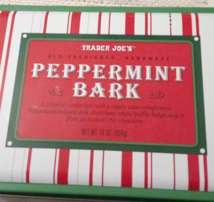 Fotografie - Peppermint Bark Trader Joe's