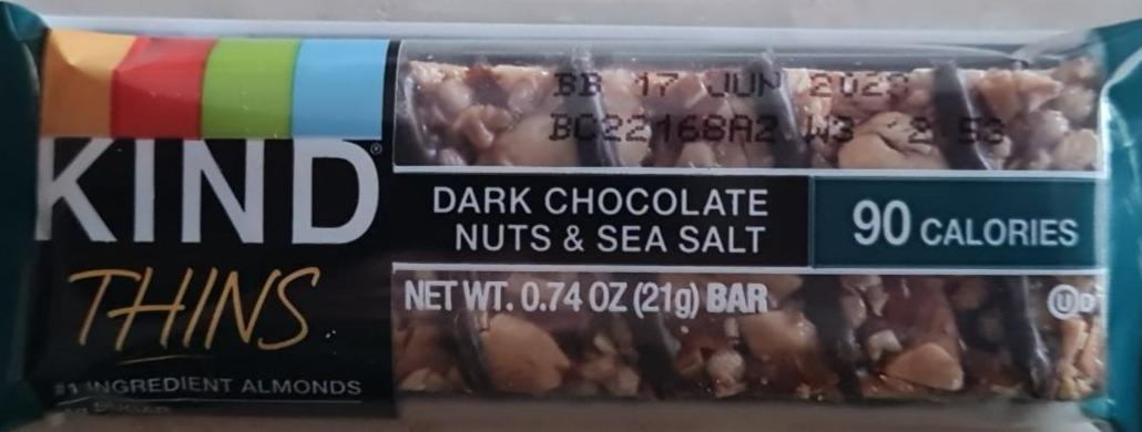 Fotografie - Dark chocolate nuts & sea salt Kind Thins