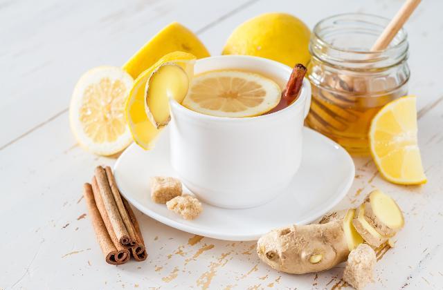 Fotografie - čaj zázvorový s citrónem a medem