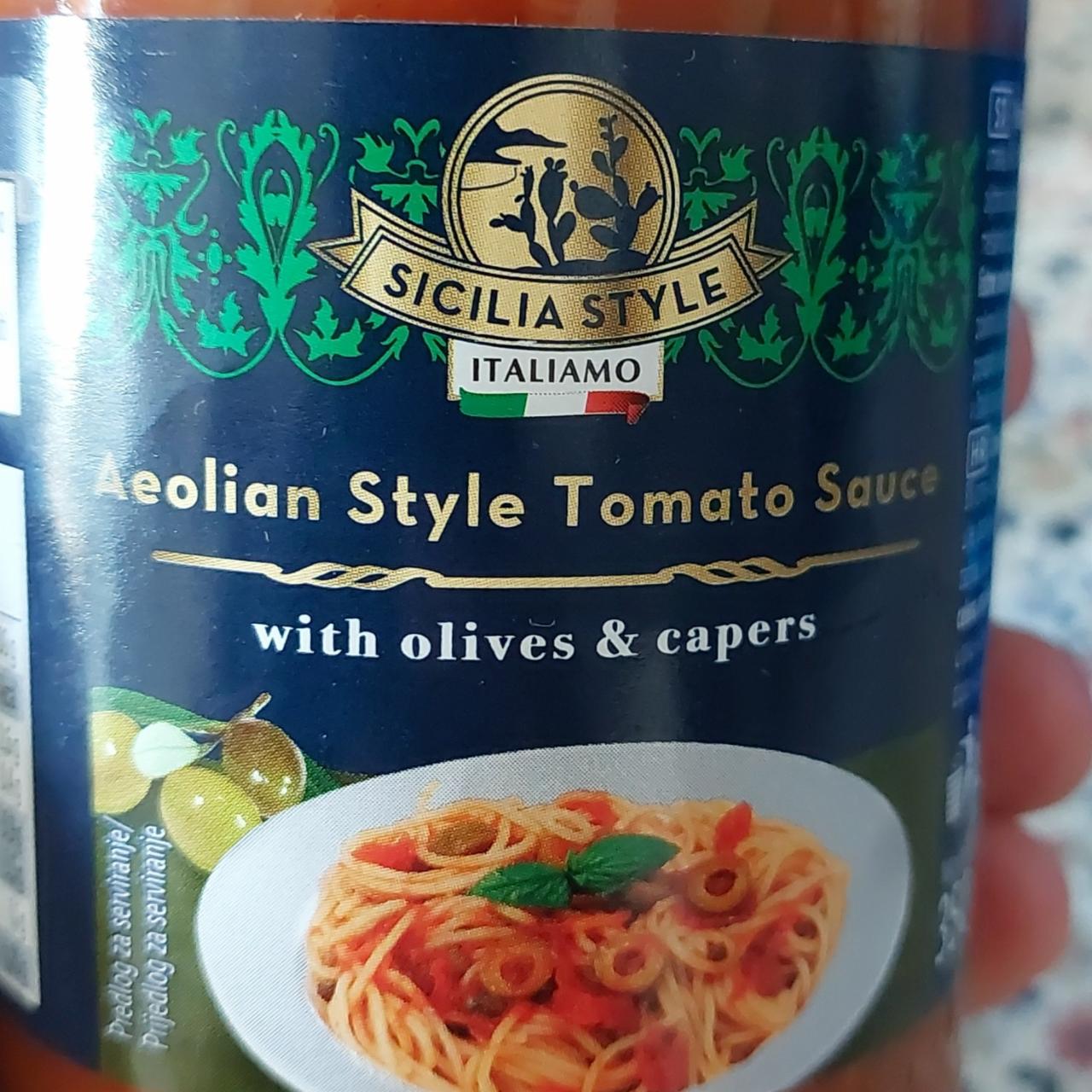 Fotografie - Aeolian Style Tomato Sauce with olives & capers Italiamo