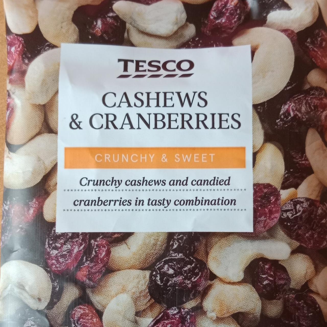 Fotografie - cashews & cranberries Tesco
