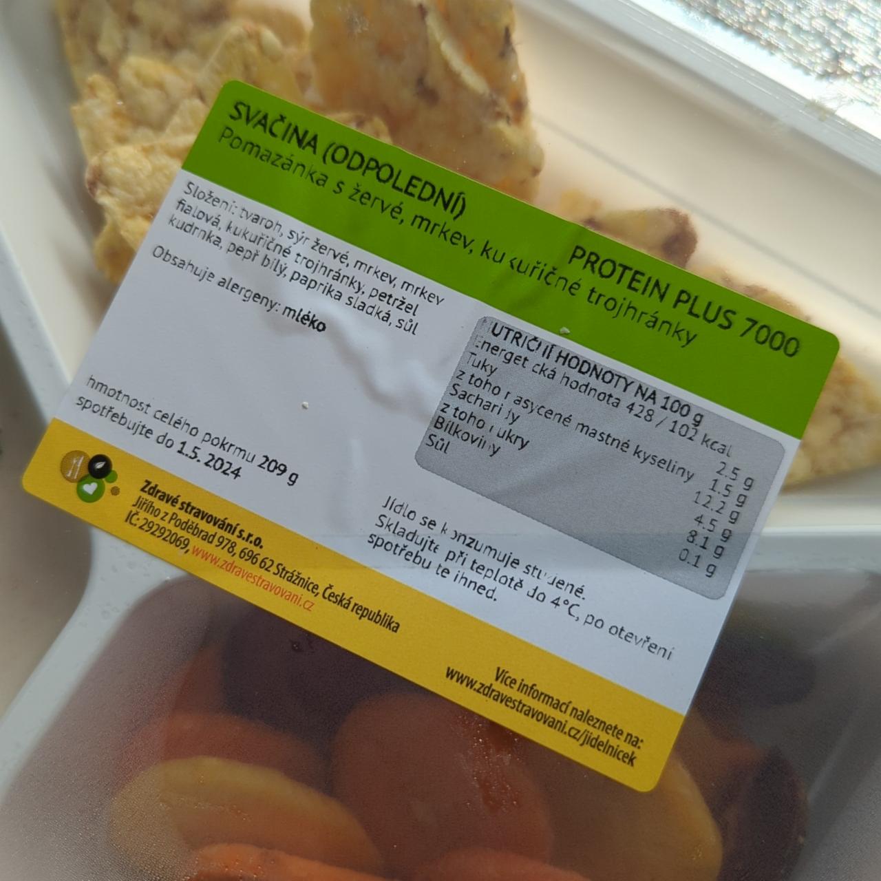 Fotografie - Pomazánka s žervé, mrkev, kukuřičné trojhránky Zdravé stravování