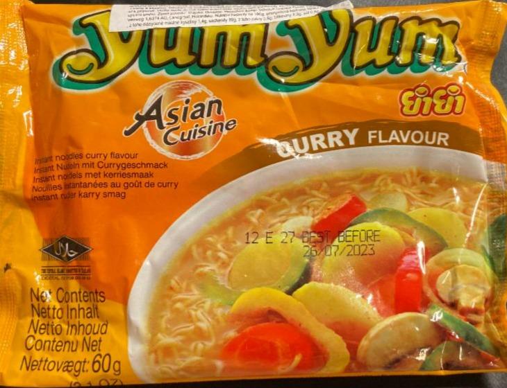 Fotografie - Asian cuisine curry flavour Yum Yum