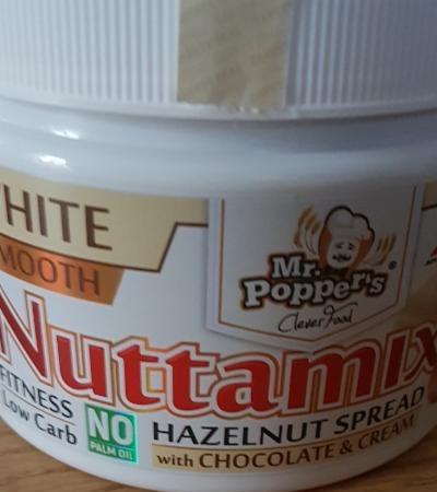 Fotografie - Nuttamix Hazelnut Spread with Chocolate & Cream Smooth White Mr. Poppers