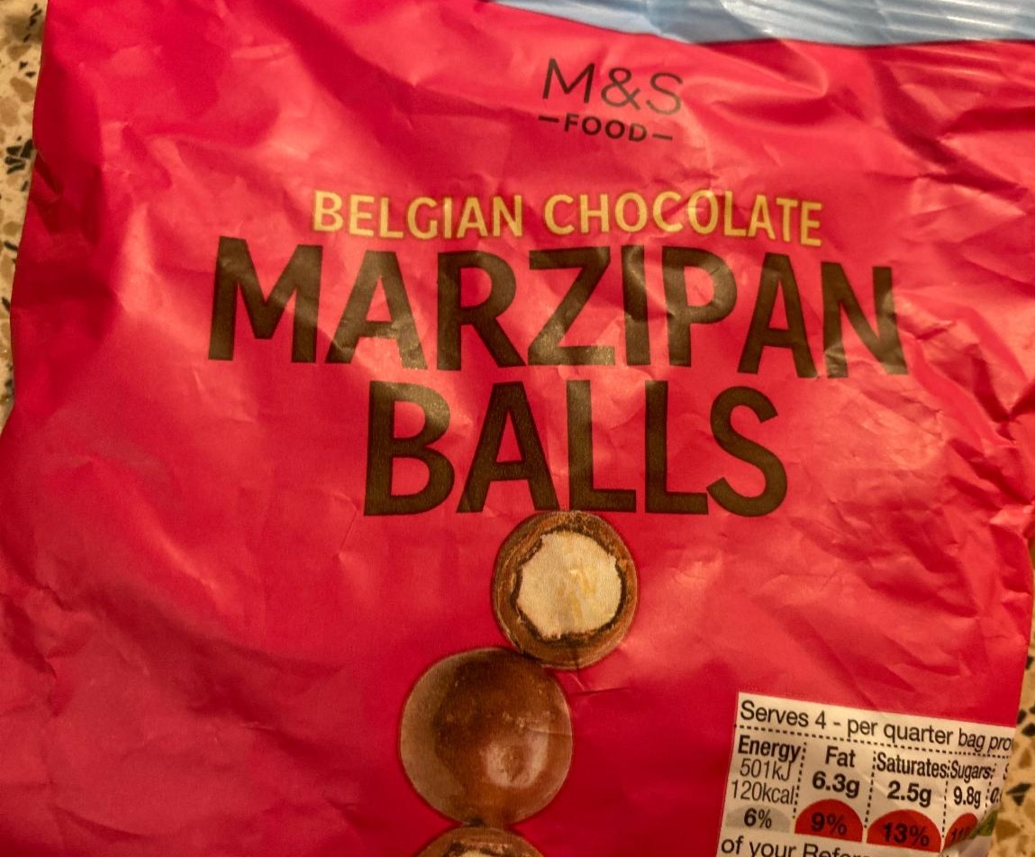 Fotografie - Belgian Chocolate Marzipan Balls M&S Food