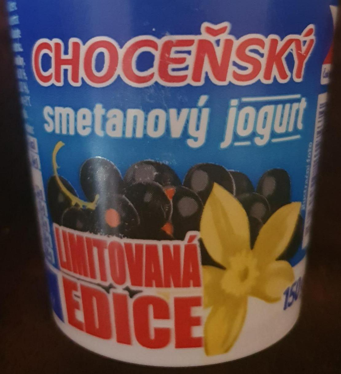 Fotografie - Smetanový jogurt černý rybíz s příchutí vanilky Choceňská mlékárna