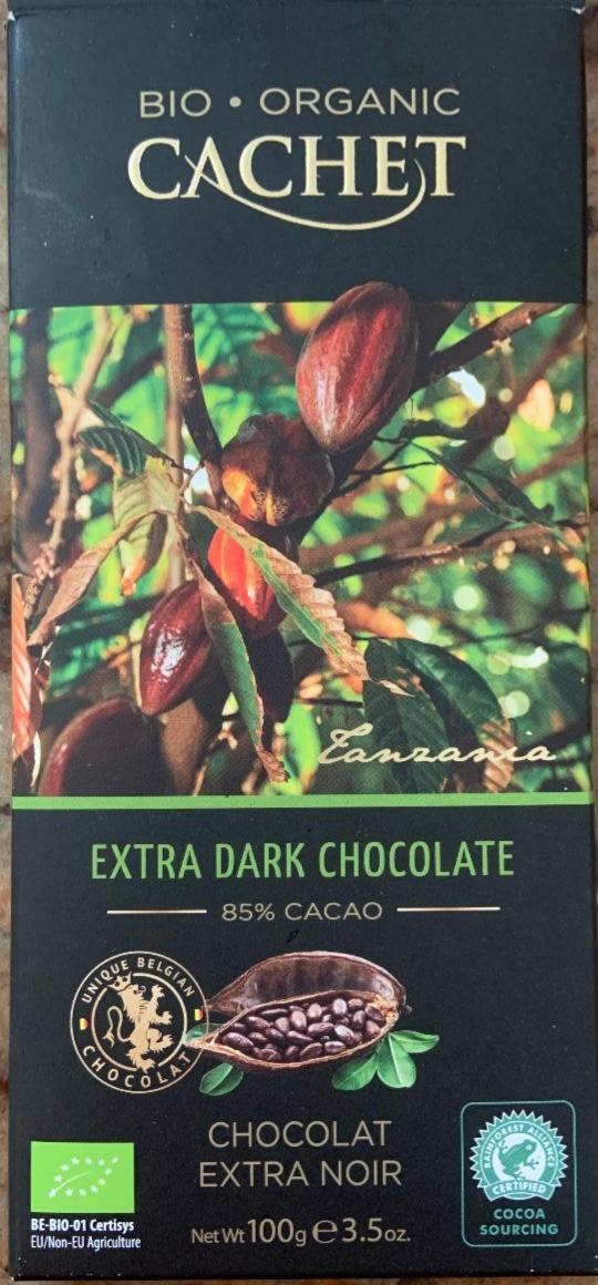 Fotografie - Bio Organic Apricots & Hazelnuts 57% cacao Dark Chocolate Cachet