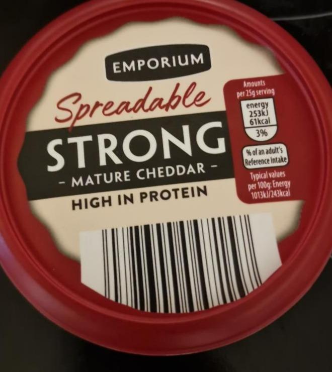 Fotografie - Spreadable Strong mature chedar Emporium