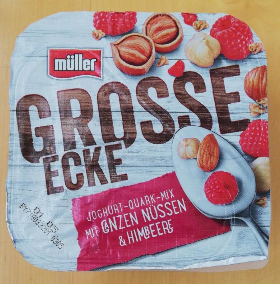 Fotografie - Grosse Ecke Joghurt-Quark-Mix mit Ganzen Nüssen & Himbeere Müller