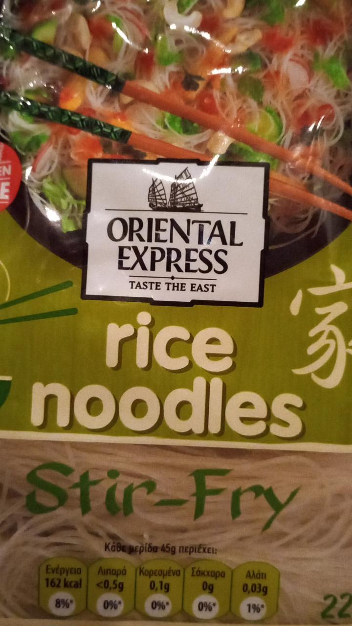 Fotografie - Rice noodles Stir-Fry Oriental express