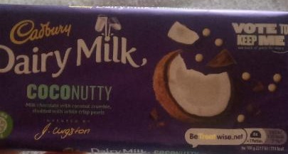 Fotografie - Dairy Milk Coconutty Chocolate Bar Cadbury