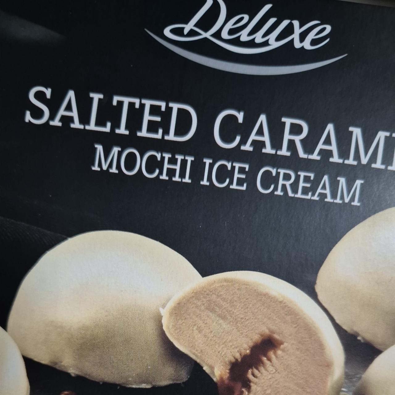 Fotografie - Salted Caramel Mochi Ice Cream Deluxe