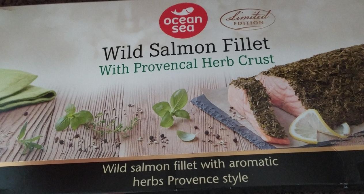 Fotografie - Wild Salmon Fillet with Provencal Herb Crust Ocean Sea