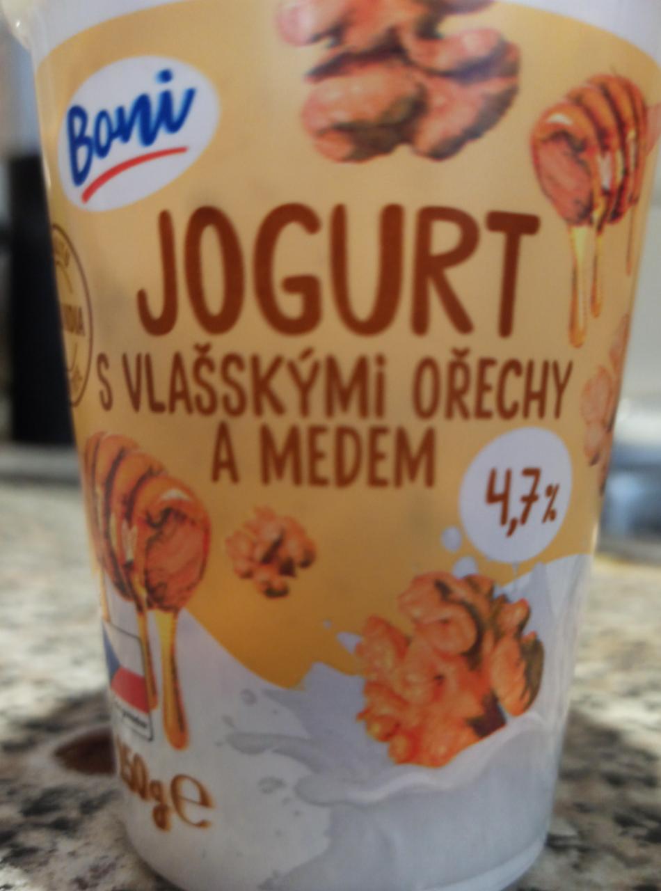 Fotografie - Jogurt s vlašskými ořechy a medem 4,7% Boni