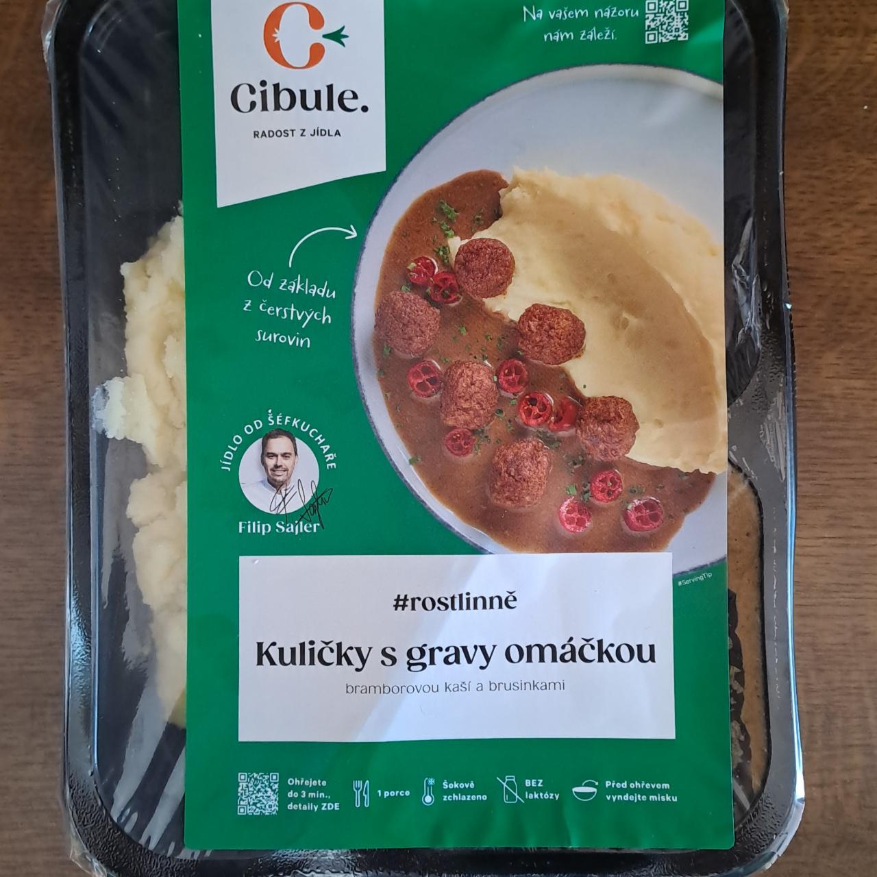 Fotografie - Rostlinné kuličky s bramborovou kaší, omáčkou gravy a brusinkami Cibule.