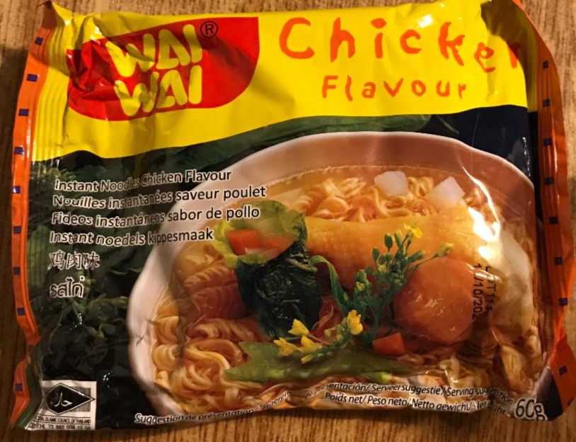 Fotografie - Instant Noodles Chicken flavour Wai Wai