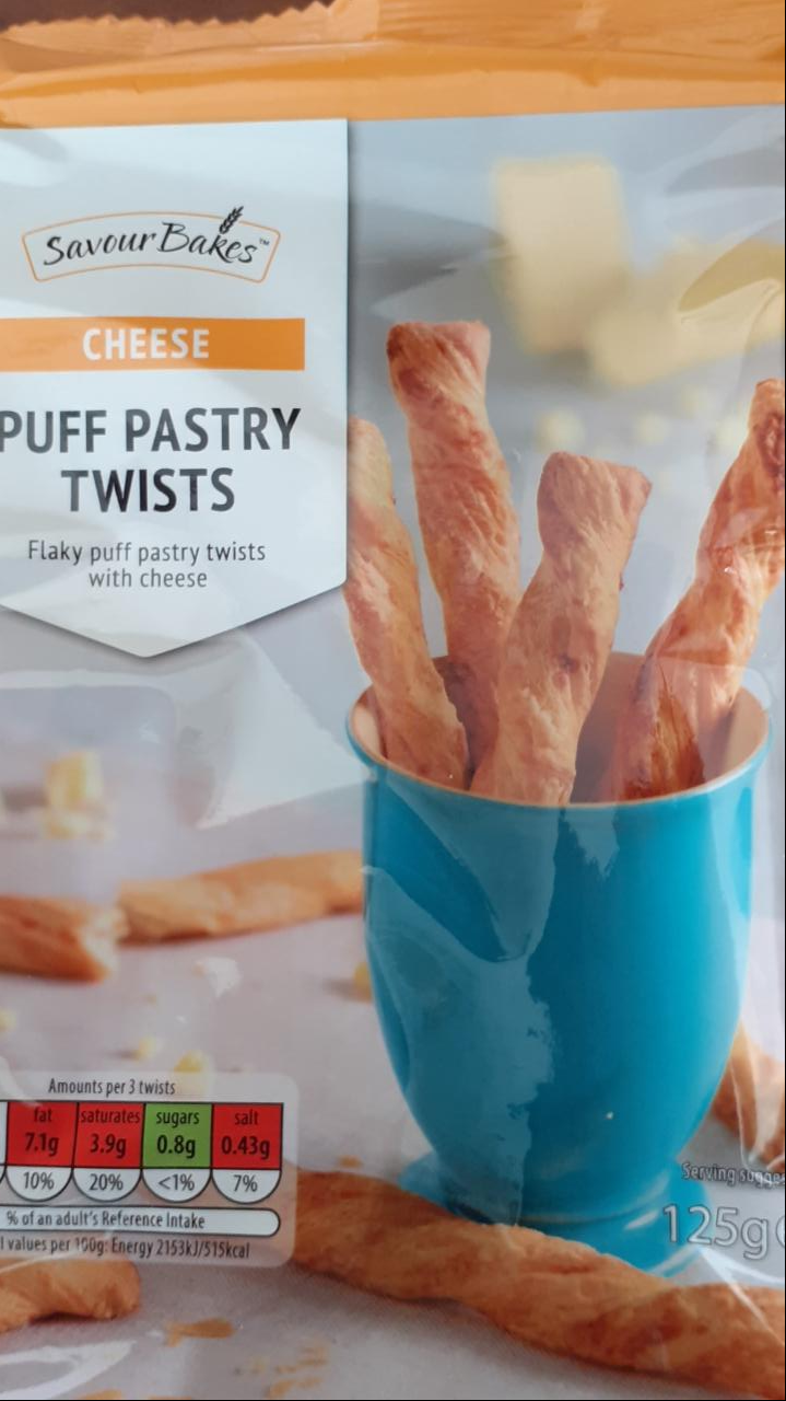 Fotografie - Puff pastry twists cheese Savour Bakes