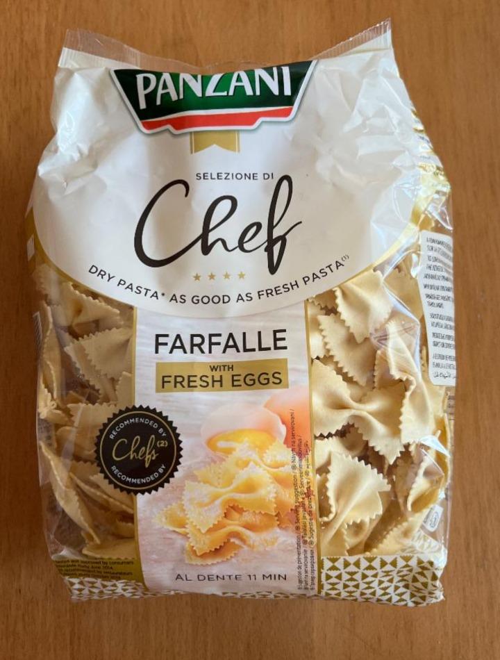 Fotografie - Chef Farfalle with fresh eggs Panzani