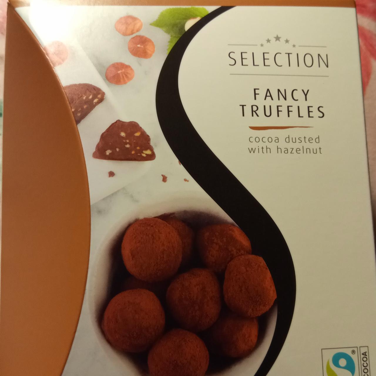 Fotografie - Fancy Truffles cocoa dusted with hazelnut Selection