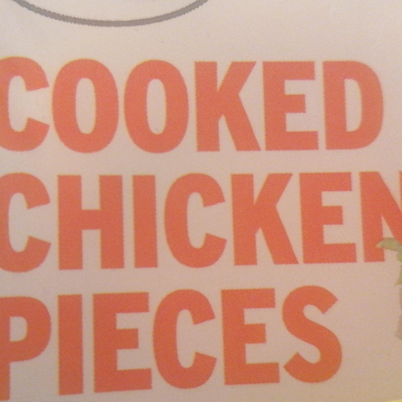 Fotografie - Cooked chicken pieces Morrisons