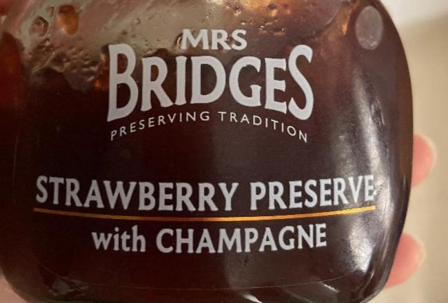 Fotografie - Strawberry preserve with champagne Mrs Bridges