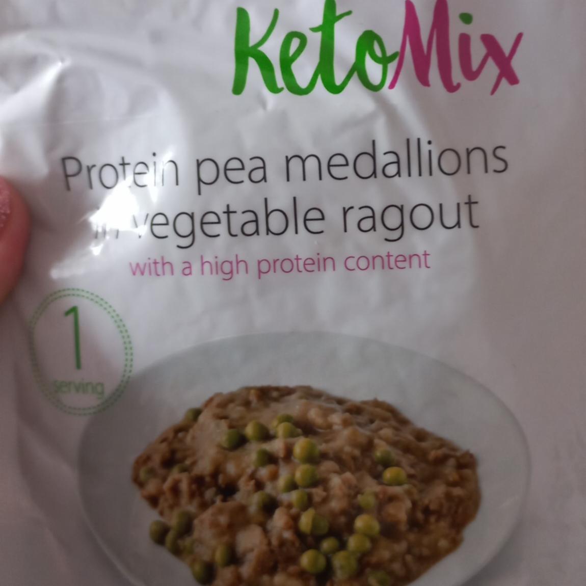 Fotografie - Protein pea medallions vegetable ragout KetoMix