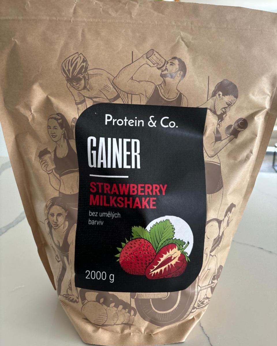 Fotografie - Gainer Strawberry Milkshake Protein & Co
