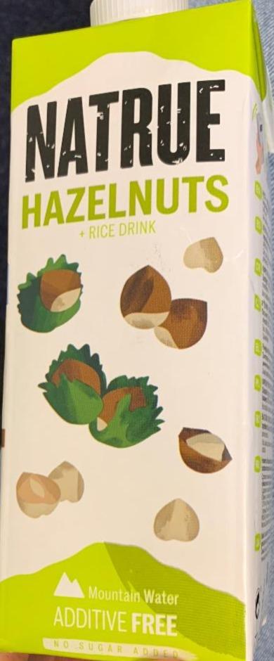 Fotografie - rice drink and hazelnuts Natrue