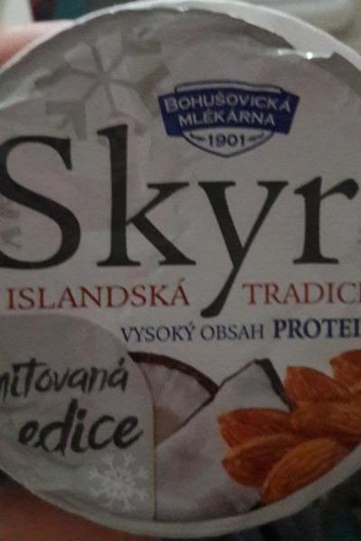 Fotografie - Skyr islandská tradice mandle & kokos Bohušovická mlékárna
