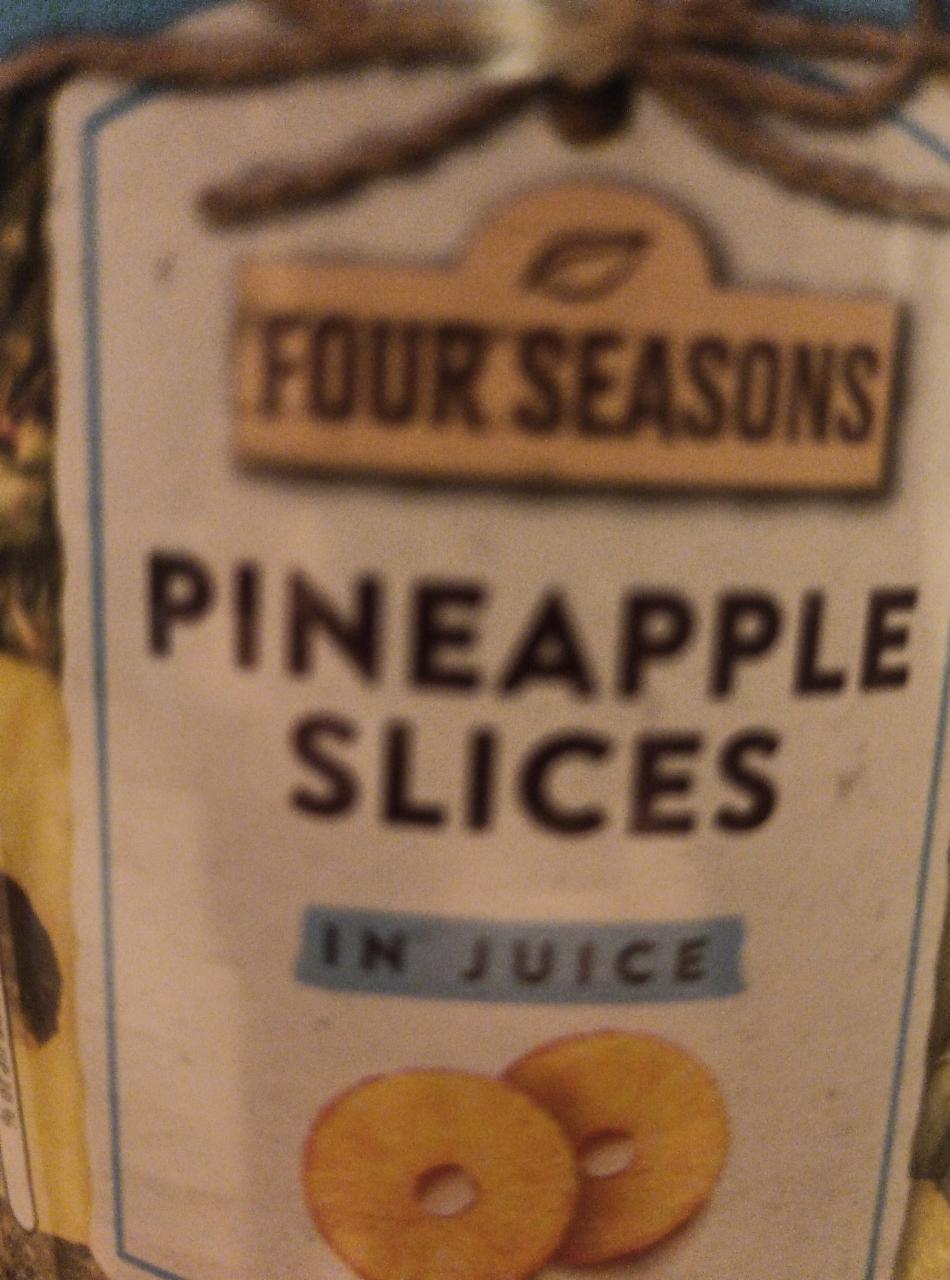 Fotografie - Pineapple Slices In Juice Four Seasons