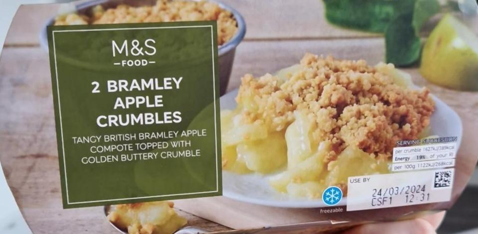 Fotografie - Bramley Apple Crumbles M&S Food