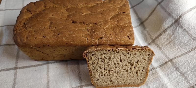 Chléb žitný kváskový (domácí, bez hnětení, do formy))