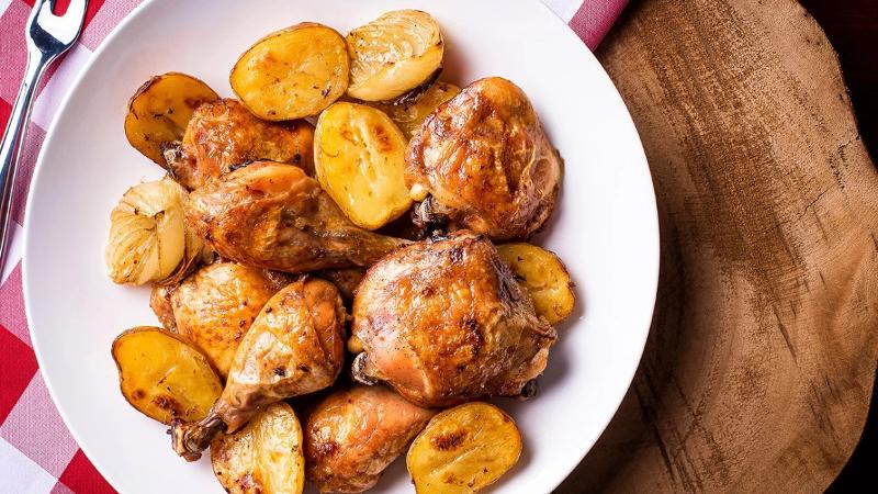 Pečené kuře s brambory - recept pro chytrý hrnec Tefal Cook4Me+ Connect
