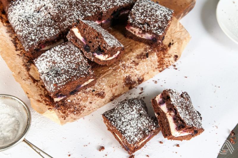 Čokoládové brownies s tvarohem (AKTIN)