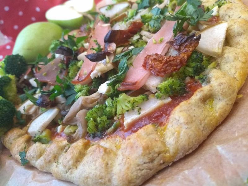 Pizza express brokolice s hruškou a hlívou ústřičnou